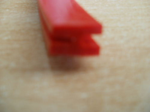 Small black H, not red, extrusion. Extruded silicon rubber seal. BUY BY THE METRE.