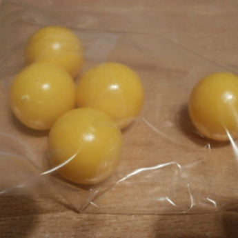 Pack of 5 yellow, 19mm diameter balls made of solid pvc.